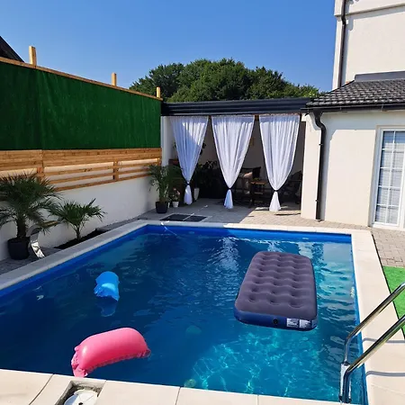 Apartment Happy Vecation Tuzla